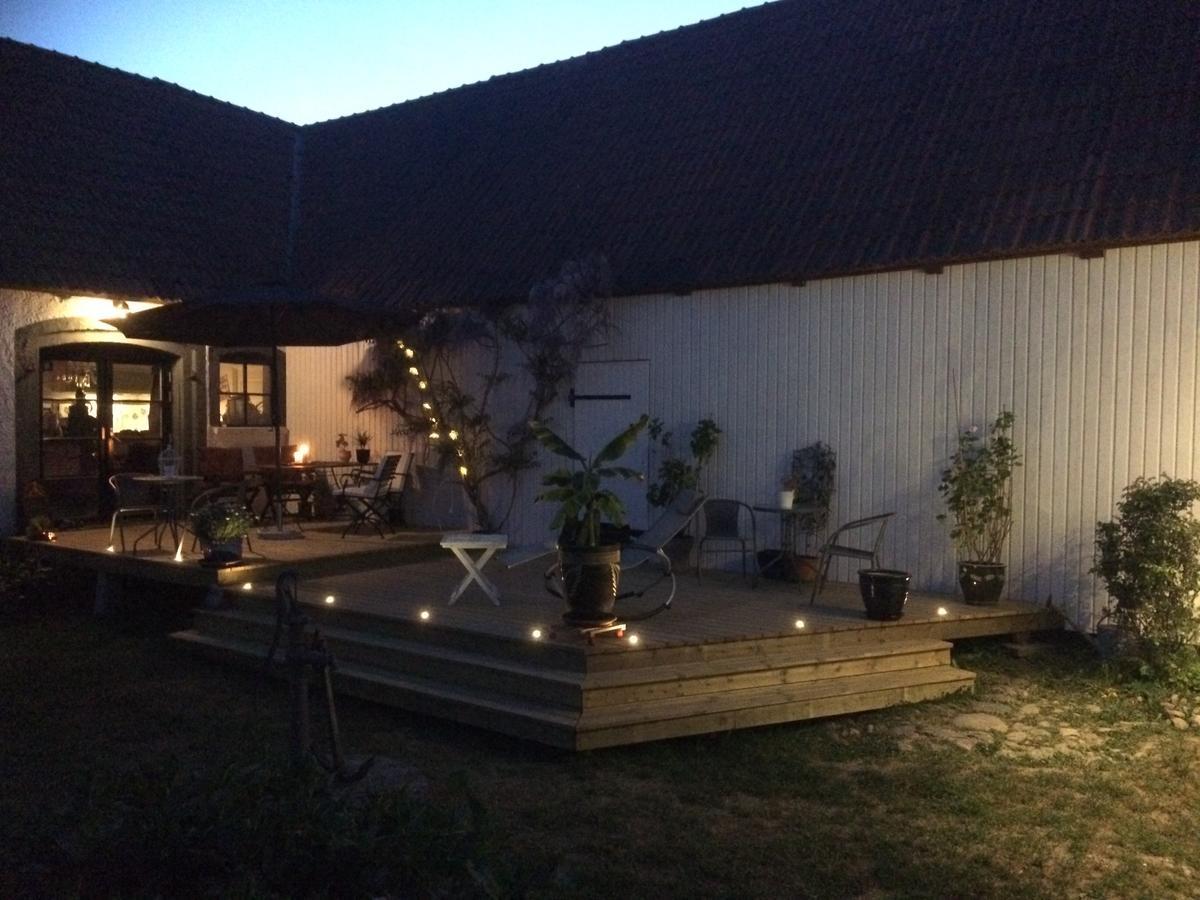 Garden Mellan Slotten Svarte Exterior photo
